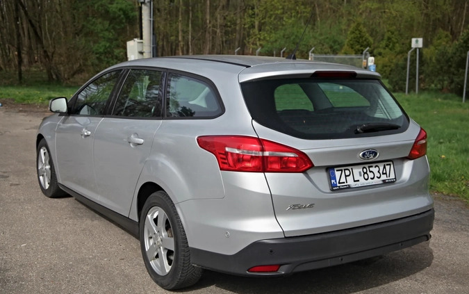 Ford Focus cena 34900 przebieg: 200000, rok produkcji 2016 z Szczecin małe 172